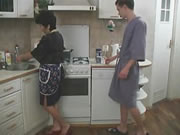 เพศสัมพันธ์กับผู้ใหญ่หลังอาบน้ํา
