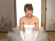 เจ้าสาวอากิโฮะ โยชิซาวะ
